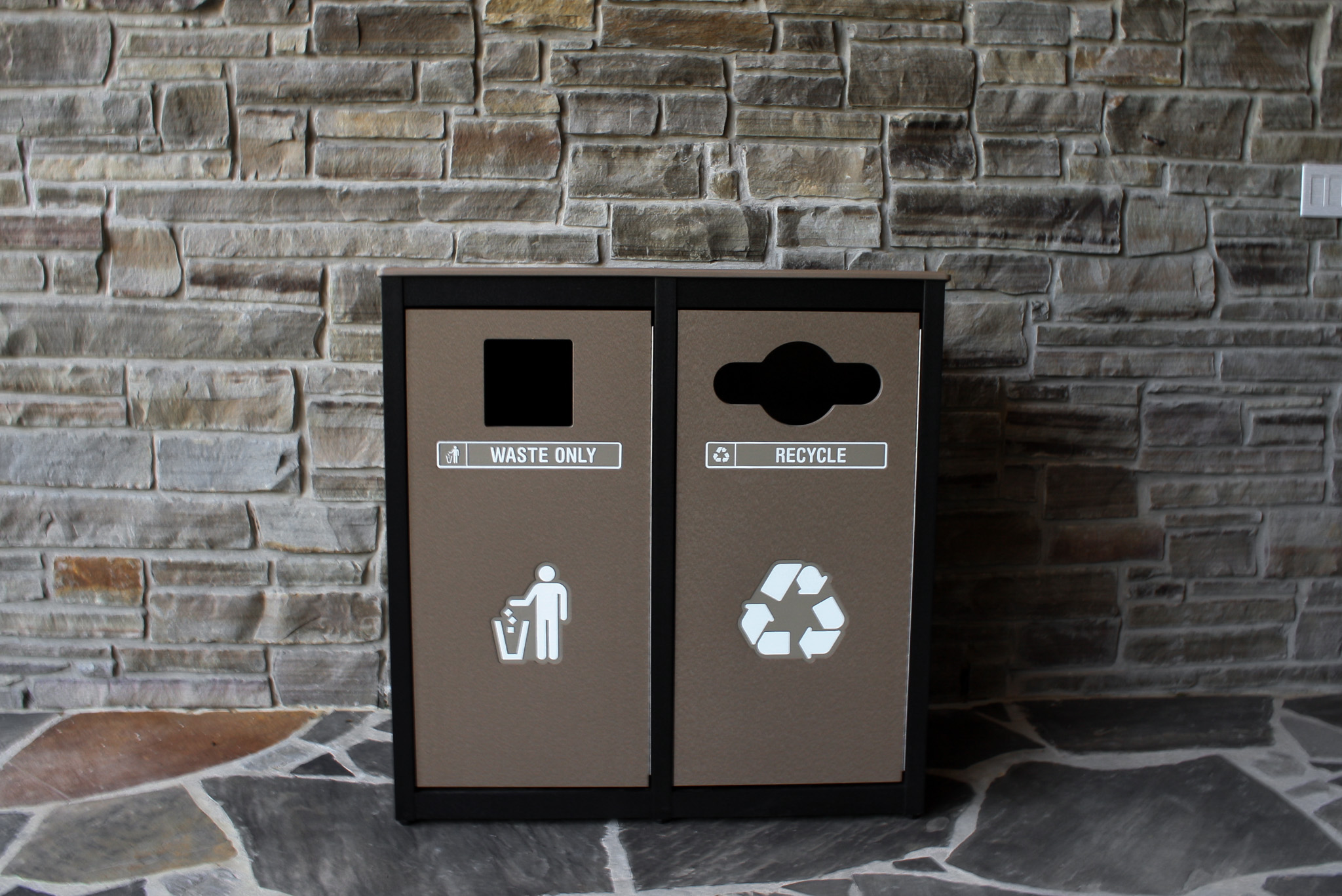 Accessories - Receptacles NEW - Innerplan NWACC_Washington_County_Innerplan_Office_Interiors